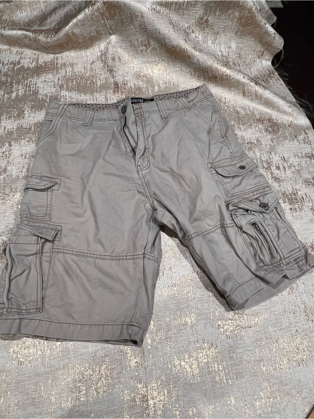 Iron Co. cotton cargo shorts size 32 #cargo #utility